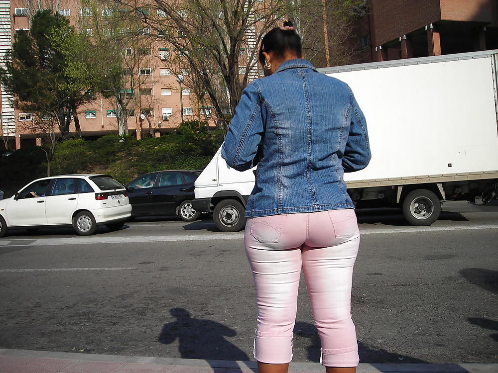 Candid ass in the bus stop #29404093