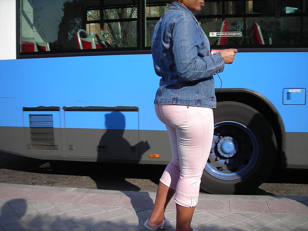 Candid ass in the bus stop #29404128