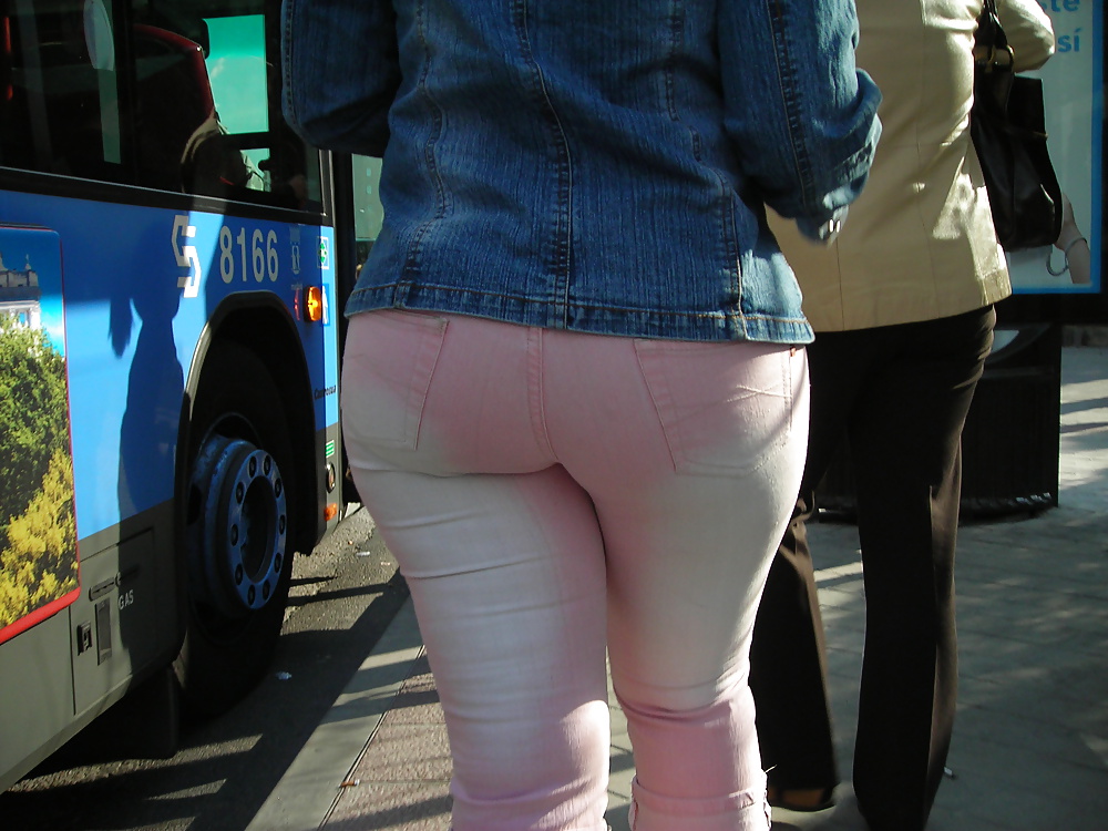 Candid ass in the bus stop #29404165