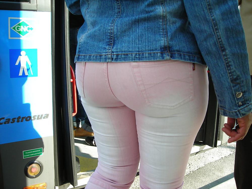 Candid ass in the bus stop #29404180