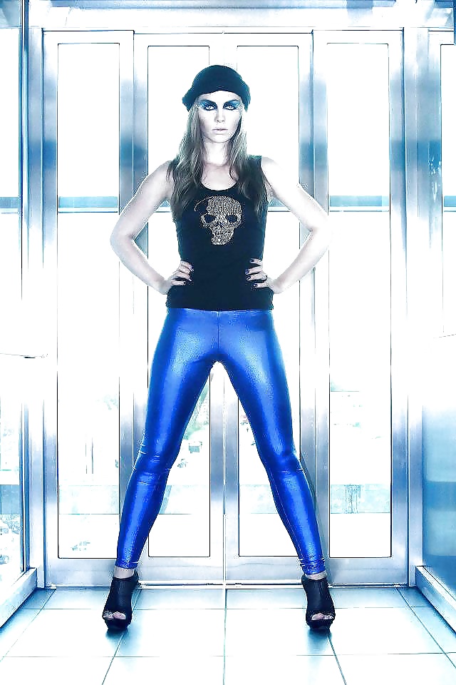 Shiny & wetlook leggings #27361524