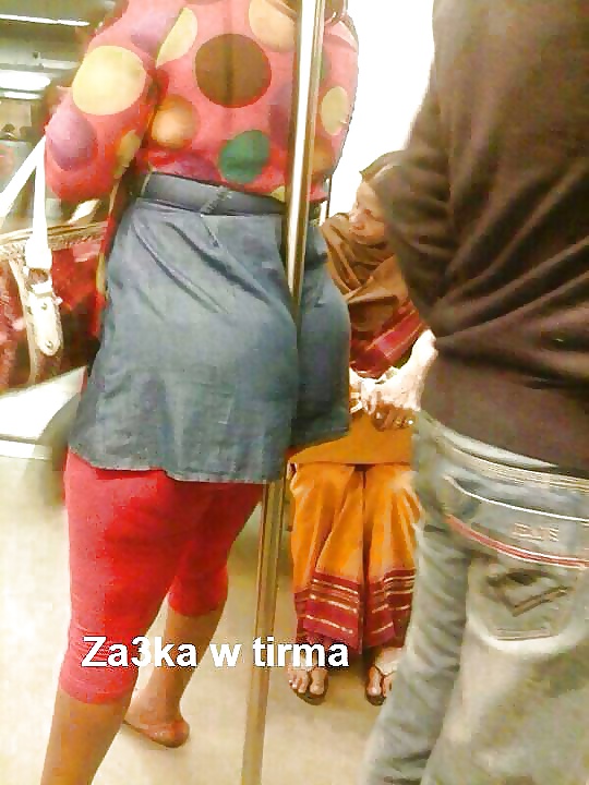 大きなお尻
 #32019973