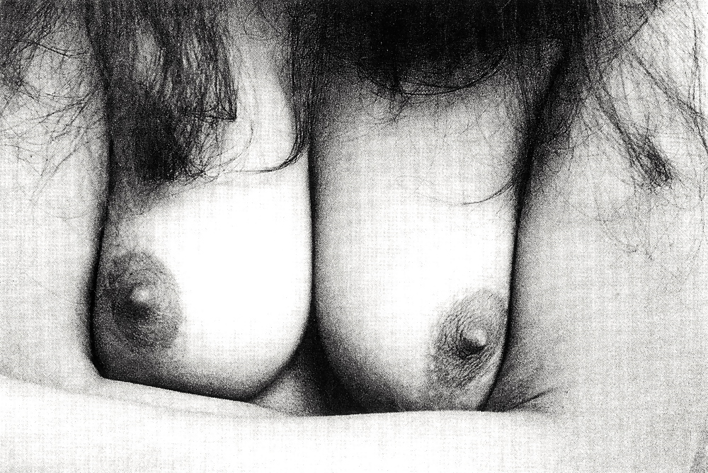 Clave - monocromo 14 tetas dentro y fuera de los sujetadores
 #23061131