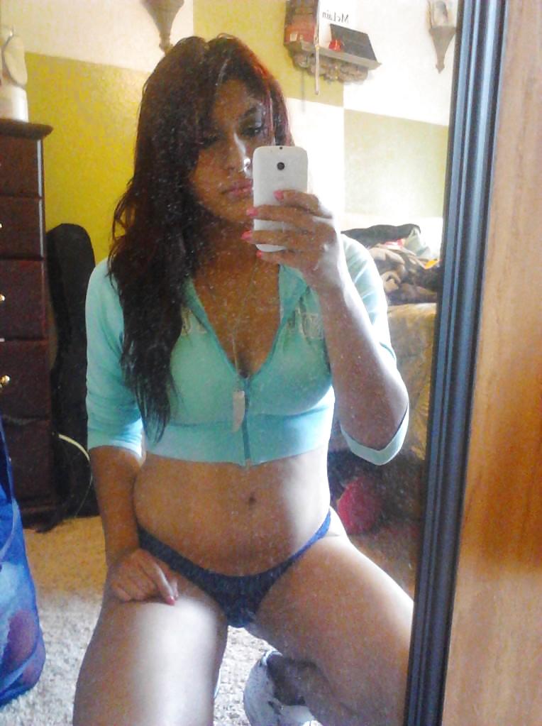 SELFSHOT PAKISTANI TEEN PICS #37949767