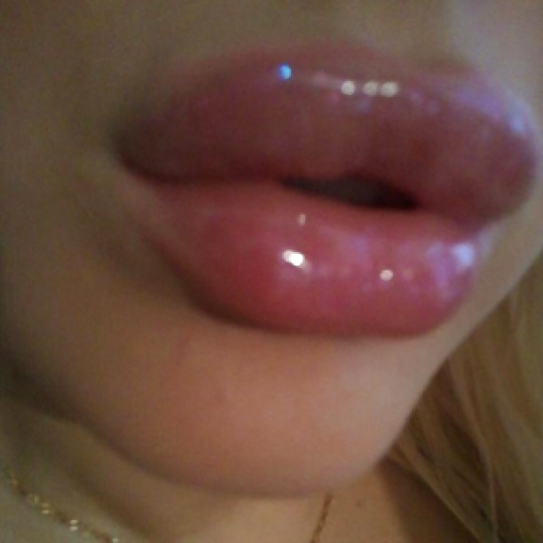 Labios chupadores de pollas Bimbo
 #28681515