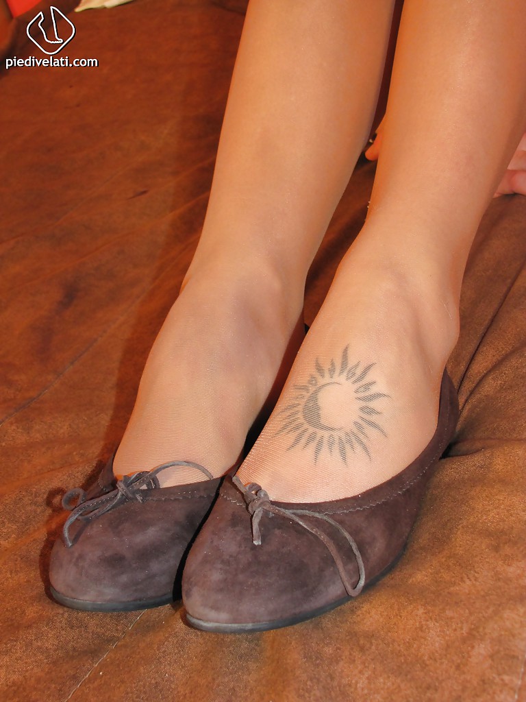 Cute babe Carla will gladly show you her cute tattoo on her foot #51377333