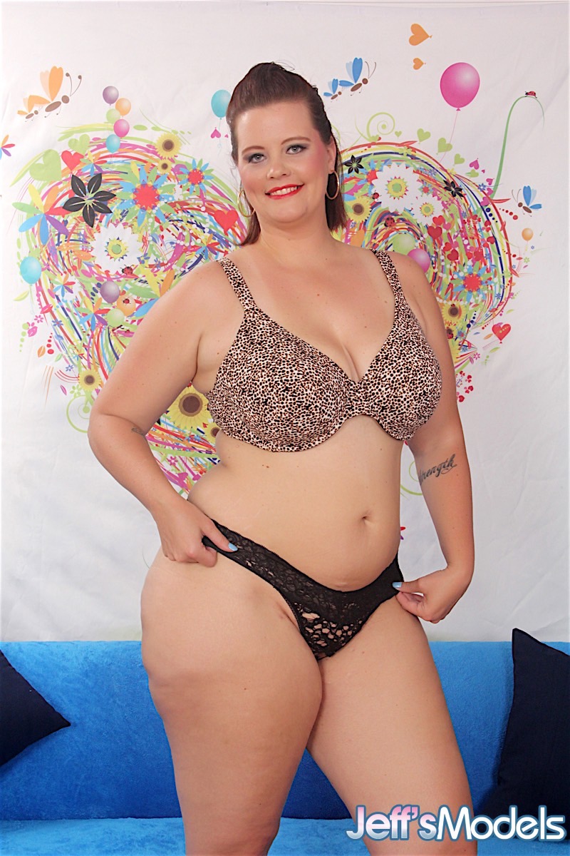 SSBBW Amanda Foxxx freeing big breasts from bra and removing black panties #50132355