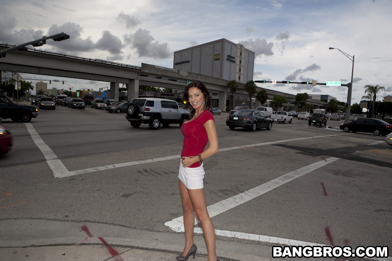 Milf Karina O'Reilley posing outdoor exposing nice big tits and ass #53059918