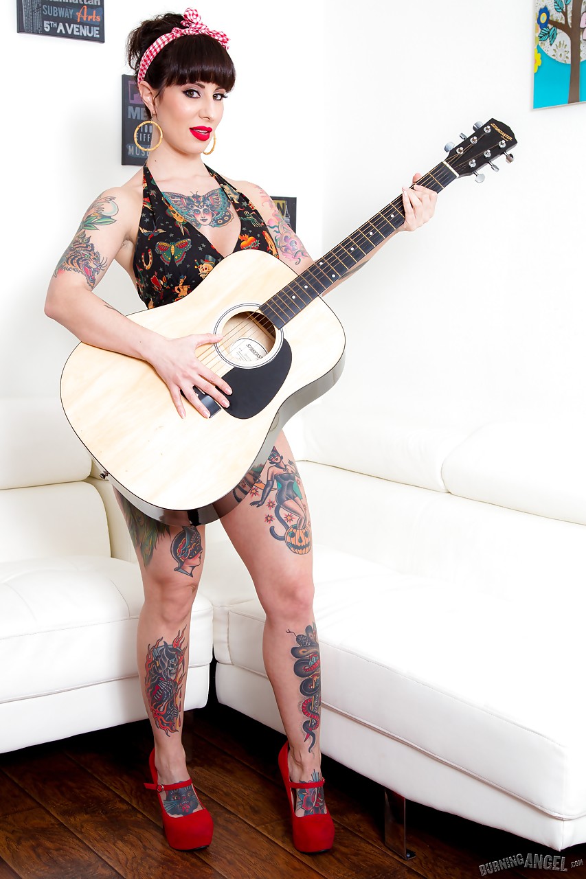 Long legged tattooed MILF Dollie Darko undressing to show spread ass #52149333