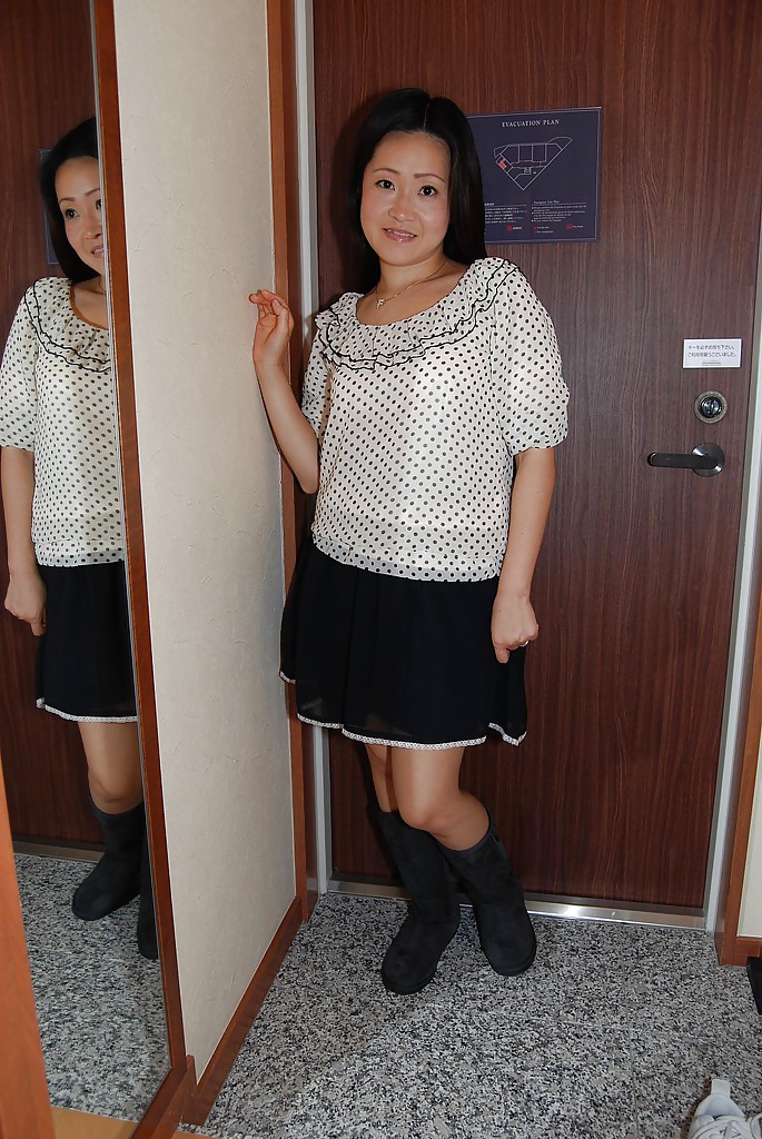 Splendid Asian brunette Takako Makino is a frisky milf with hairy cunt #50291489