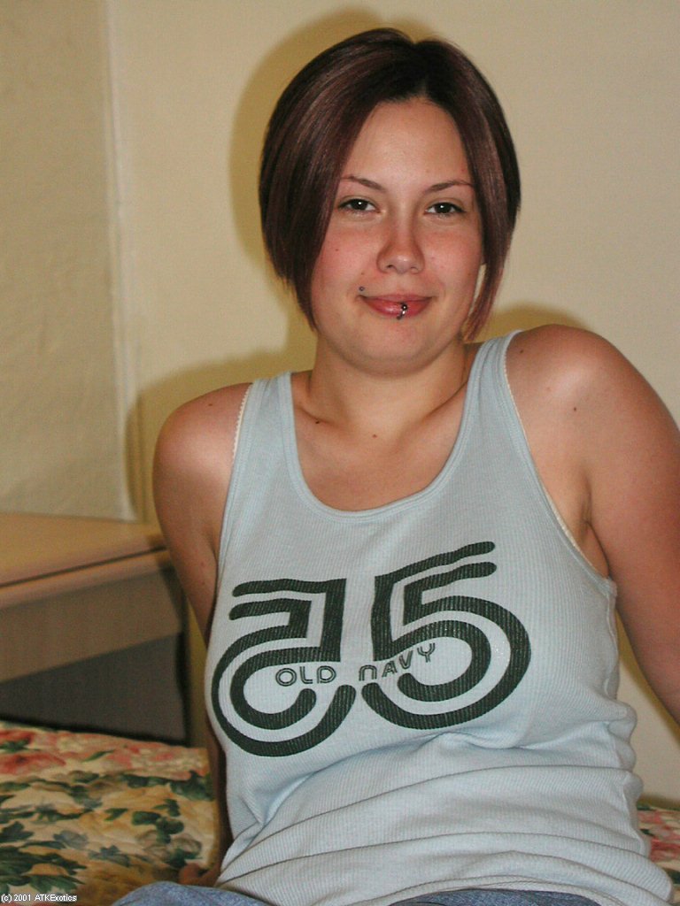 Amateur Latina Gwen displaying tattoos and big natural tits after undressing #51196475