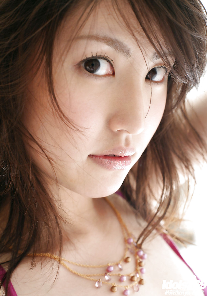 Sexy asiatische Babe in Dessous Takako Kitahara entblößt ihre zierlichen Krüge
 #50607002