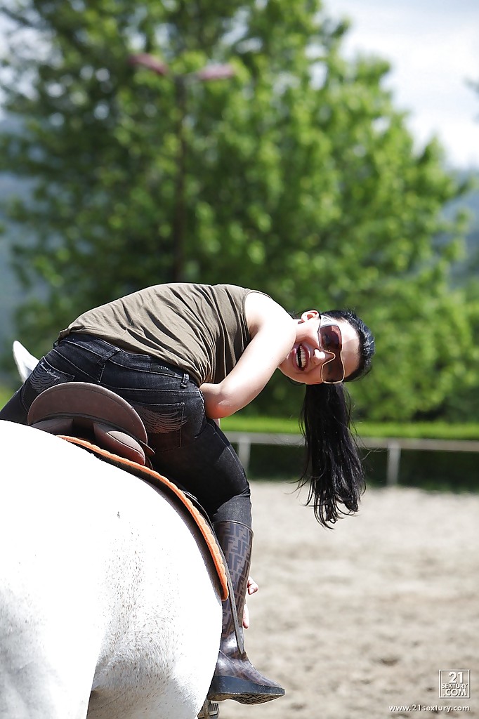 Pornstar Aletta Ocean is riding a horse outdoor in glasses #52507821