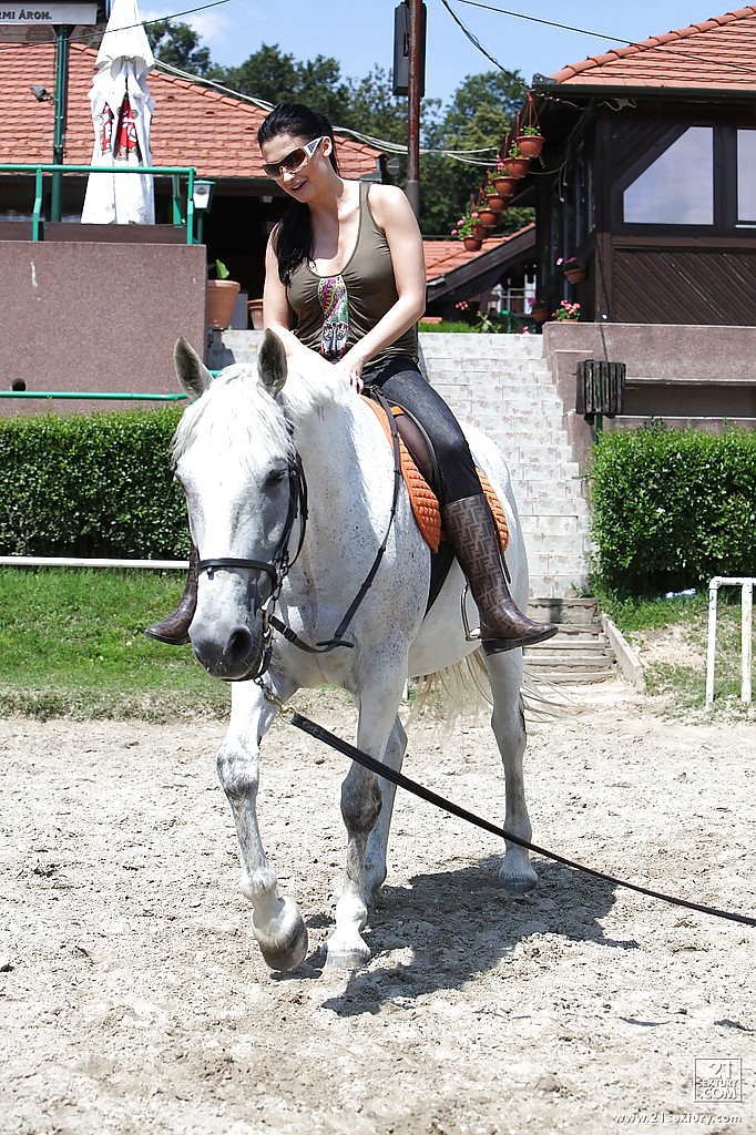 Pornstar Aletta Ocean is riding a horse outdoor in glasses #52507964