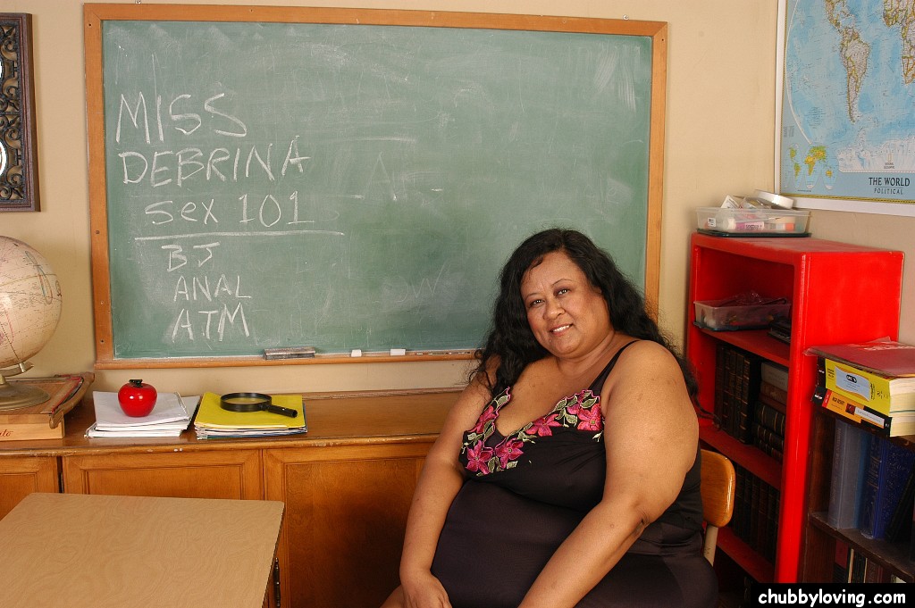 SSBBW Latina Teacher Debrina Baring Incredible Saggy Boobs And Fat Rolls