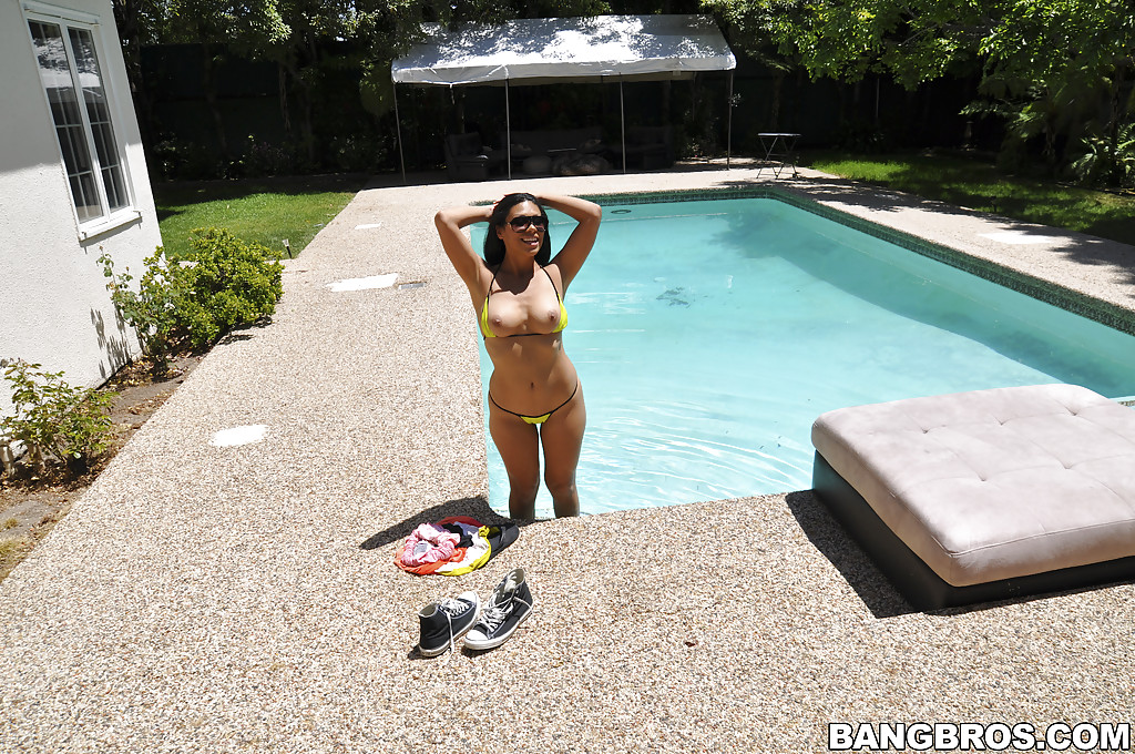 Latina babe Cassandra Cruz teasing a big cock outdoor by the pool #51562010