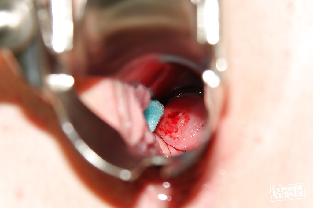 Enfermera super caliente ashley stillar en uniforme juega con un juguete
 #51393955