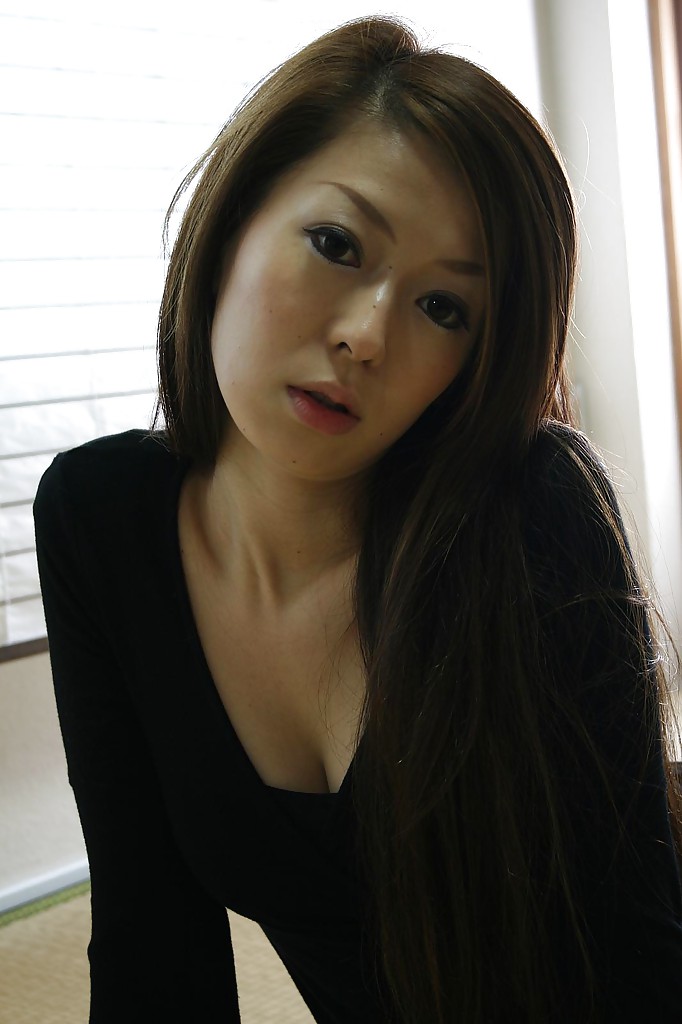 Asian babe Mai Katagiri undressing and exposing her seductive curves #50045806