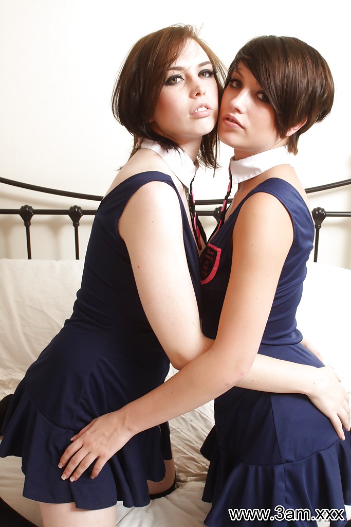 Brunette schoolgirls Louisa Lockharta and Natalie experiment with dyke sex #51153285