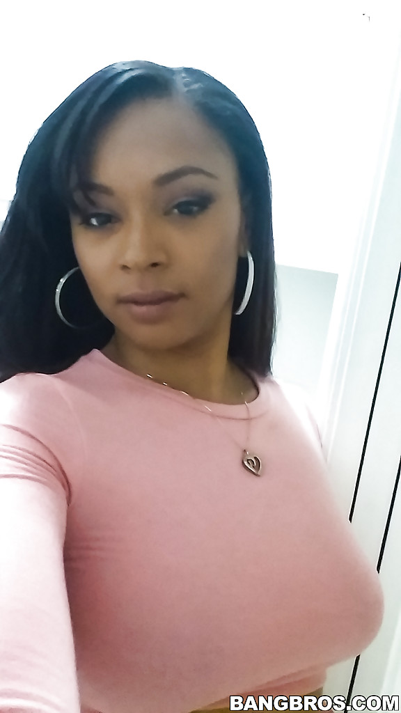 Curvy black chick Porsha Carrera taking selfies of her big black tits #51827202
