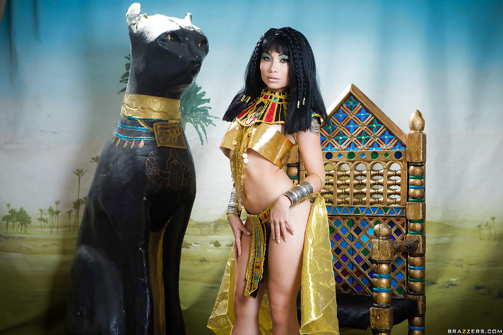 Brunette coed Rina Ellis peeling off Cleopatra themed cosplay outfit #52327530