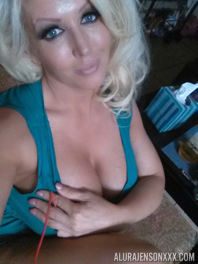 Platinum blonde bombshell Alura Jenson baring big tits for selfie #51830765