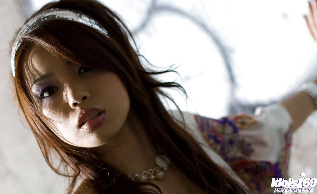 Hot ass asiatische teen risa kasumi entblößt ihre herrlichen Titten und getrimmt Muschi
 #50052804