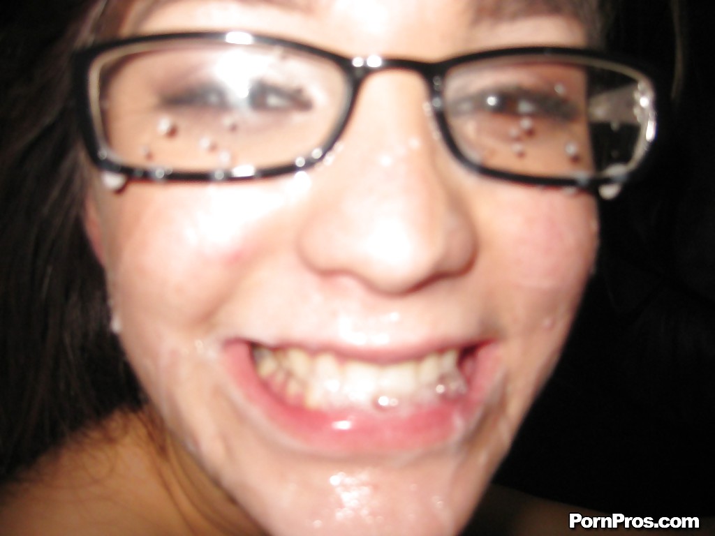Nerdy 18 year old Holly Michaels taking cumshot on glasses after backyard BJ #52298554