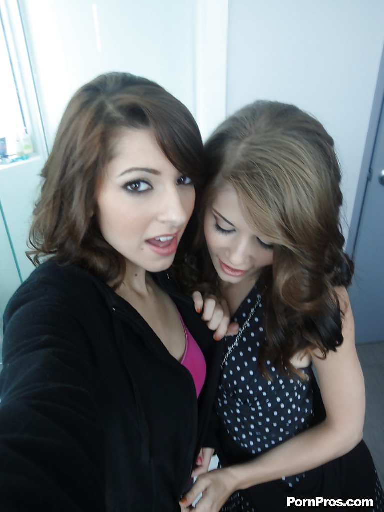 Thin teen dykes Lexi Bloom and Sensi Pearl taking naked selfies