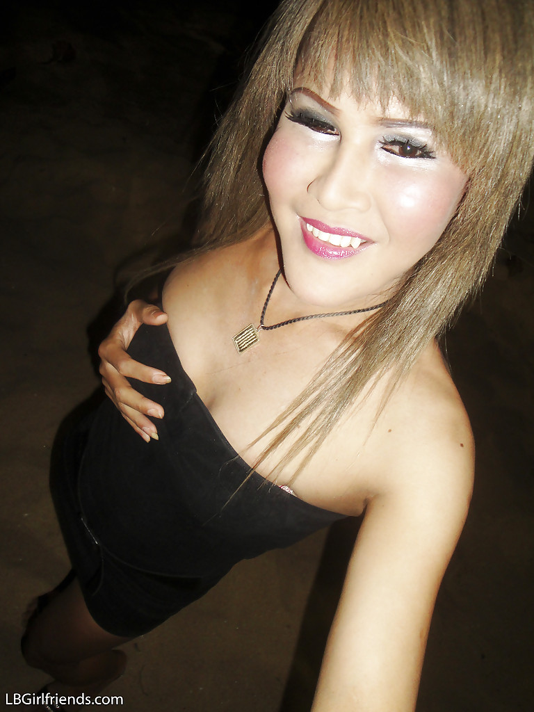 Blonde Thai tranny Jeab spreading her sexy long legs in public #51244282
