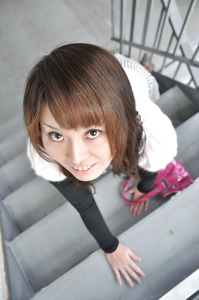 Yoshie kiyokawa ist bereit, sich nackt auszuziehen, nur um diesen Vibrator zu bekommen
 #51096586