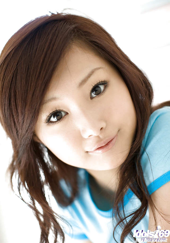 Seductive asian babe Suzuka Ishikawa slipping off her clothes #50041985