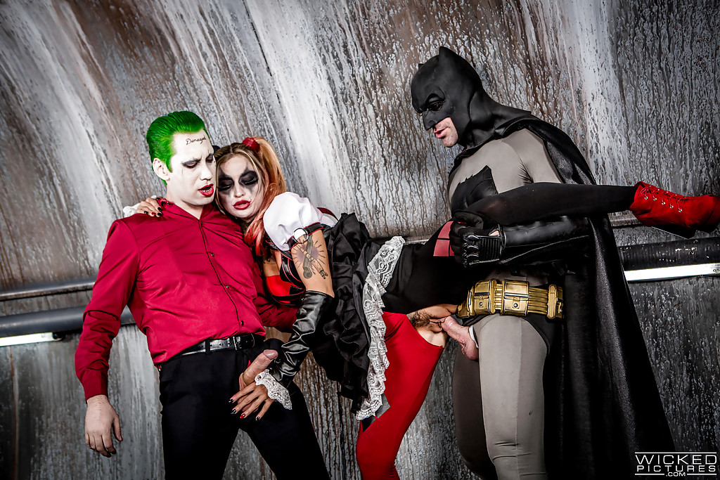 Pornstar Kleio Valentien sucking off Batman and the Riddler at same time #50374043