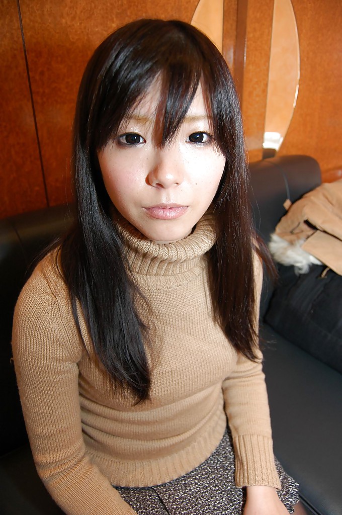 Schöne asiatische Teenager in Strumpfhosen ami nagashima entkleidet und vibrierende ihre Muschi
 #51210066