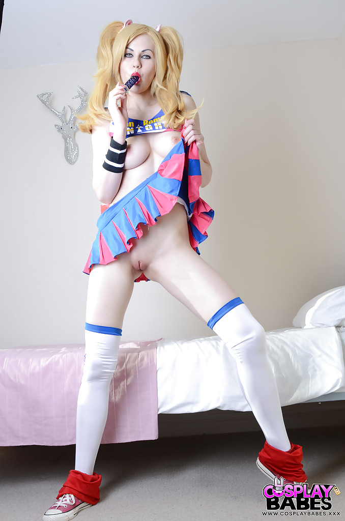 Blond euro mieze im pigtails tina kay using sex spielzeug auf rasiert cosplay fotze
 #52346537