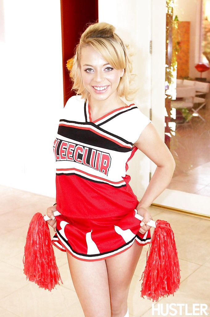 18 year old cheerleader Aurora Monroe strips off her cute uniform #50308327