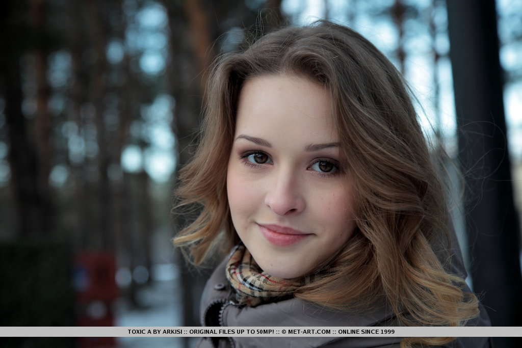 Joven glamurosa toxic a contorsionando su joven cuerpo para mostrar su coño desnudo
 #50606625