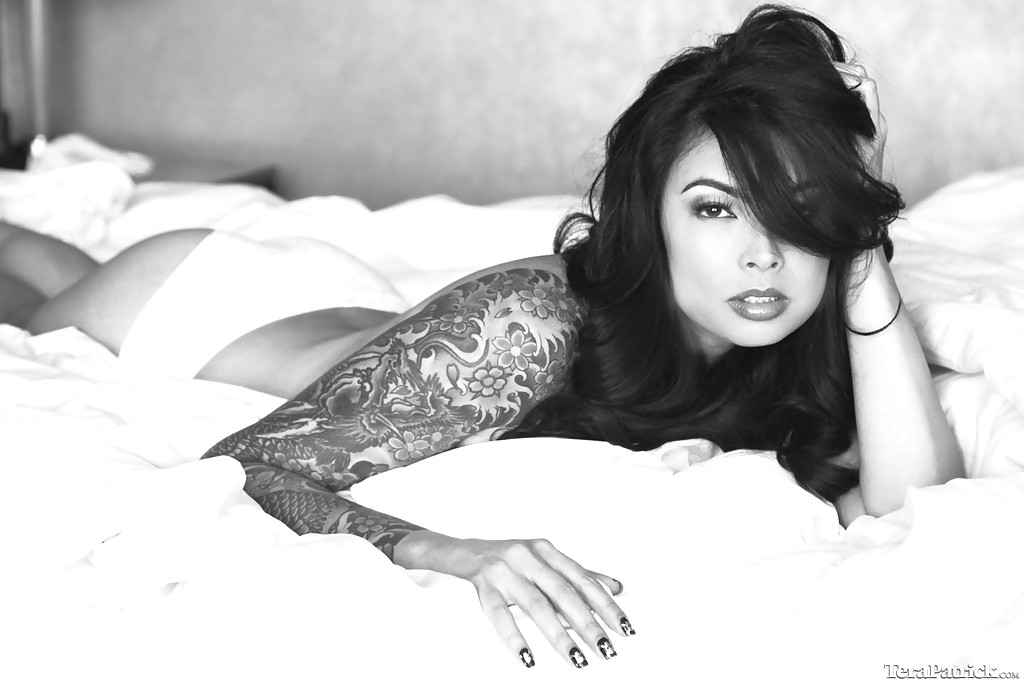 Arousing pornstar Tera Patrick showcasing her gorgeous curves #55724790