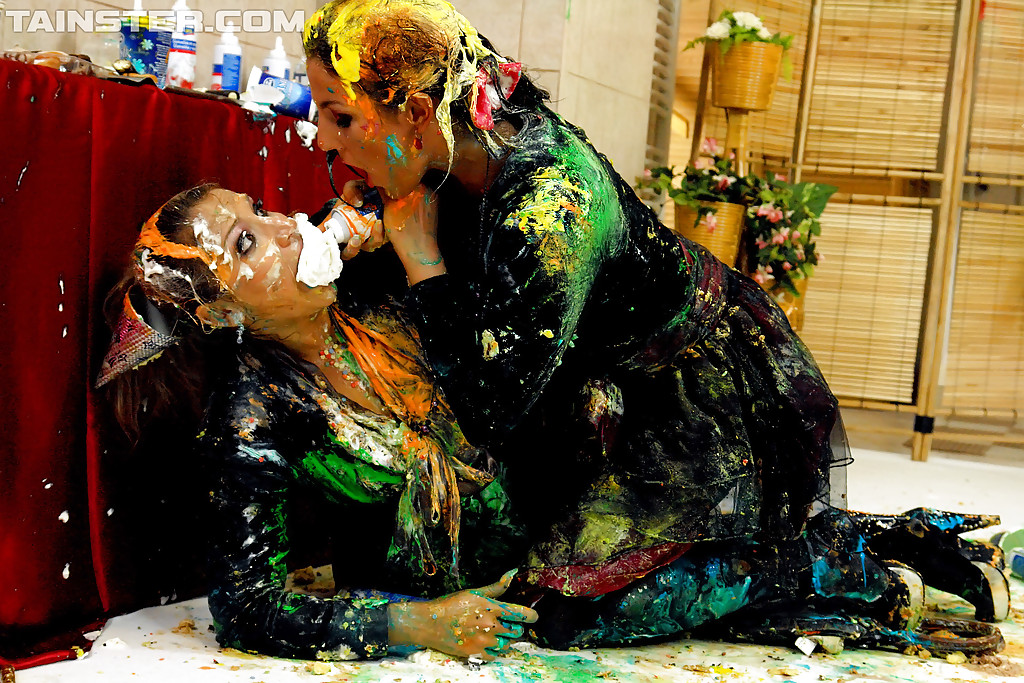 Fetish ladies Gina Killmer & Valentina Ross make some wild messy action #53982032