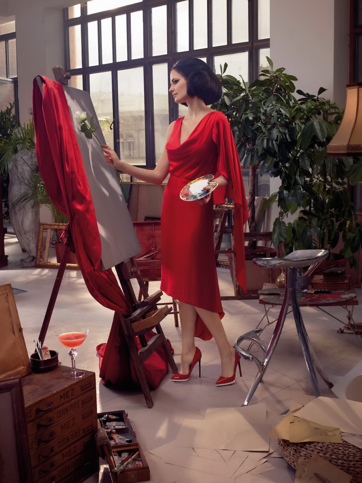 Eva green vollbusig und langbeinig in verschiedenen roten Outfits für den Campari-Kalender 2015 p
 #75181703