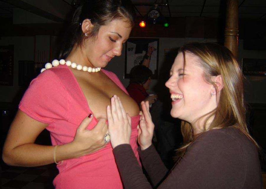 Really drunk amateur girlfriends going wild #76395975