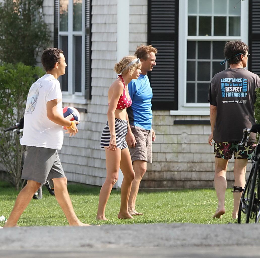 Taylor Swift shows her hot body wearing polka dot bikini at a beach in Cape Cod #75254361