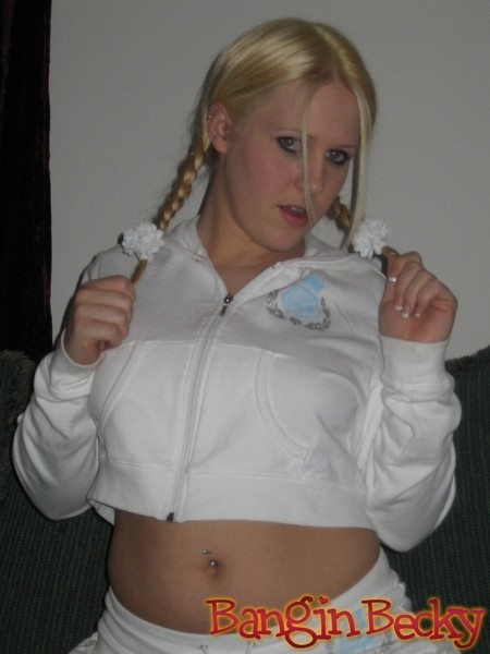 Dulce e inocente becky en coletas
 #70677435