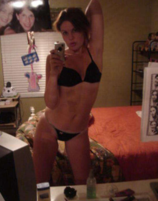 Photo compilation of an amateur bombshell's selfpics #75706597