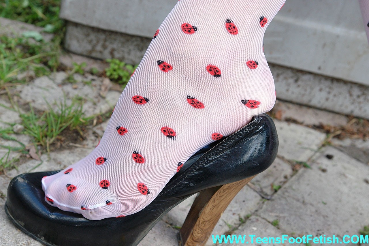 Natürlicher Fußfetisch
 #68429537
