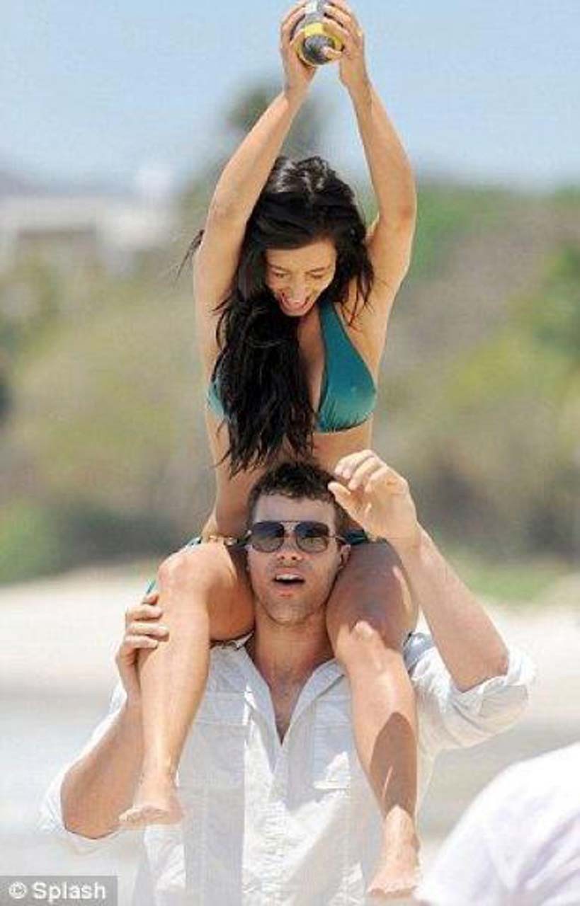 Kim Kardashian exposing sexy body and hot ass in bikini on beach #75305596