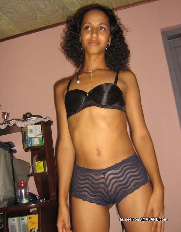 Ghetto Babes lieben es, ihre Beine zu spreizen
 #72631364