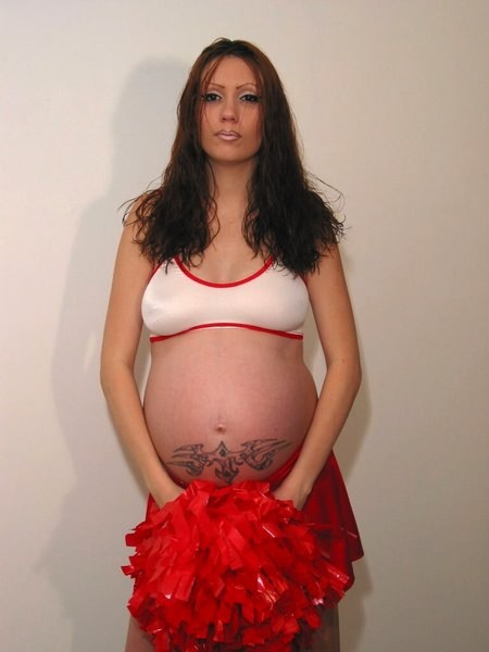 Cheerleader enceinte
 #75476646