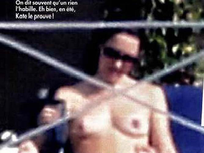 Kate Middleton sexy and hot topless paparazzi photos on vacation #75252667
