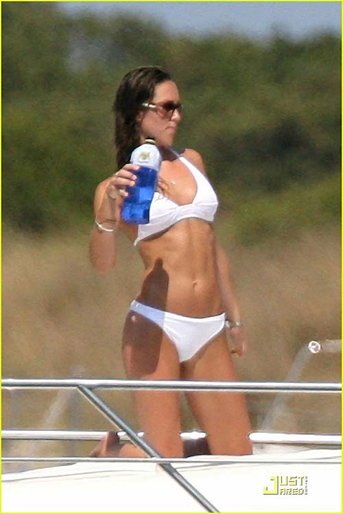 Kate Middleton sexy und heiß oben ohne Paparazzi Fotos im Urlaub
 #75252690